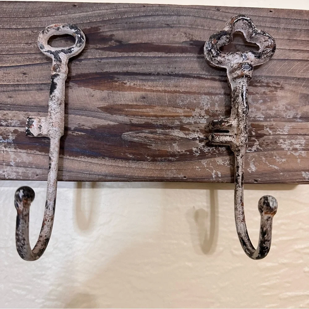 Wooden Old Key 🗝️ Key, Coat Holder - Picture 3 of 5